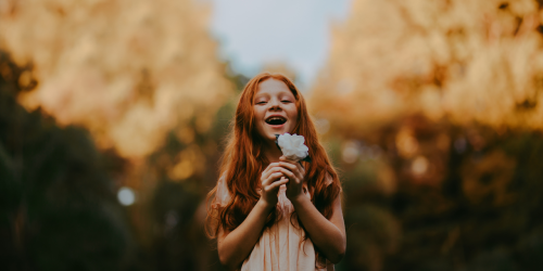 Presenza attiva: persona consapevole e serena nella vita quotidiana, un modo per meditare senza tecniche rigide.